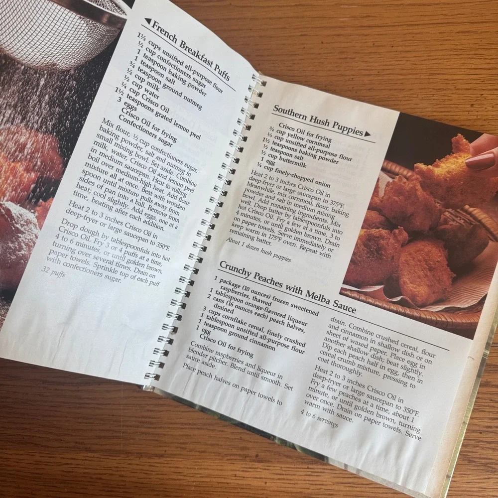 Vintage 1984‎ The Flavor Maker's Cookbook From Crisco Oil Spiral Bound Retro